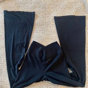 Aerie Offline Double Crossover Flare Leggings